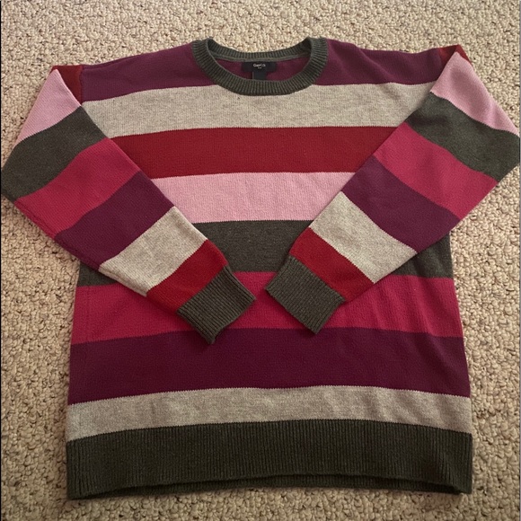NEW gap sweater - Picture 1 of 2